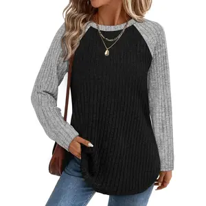Women'S Long Sleeve Sweater - Lightweight Pullover Sweater, Black & Grey Color Block Sweater, Loose Fit Sweater for Everyday & Formal Outfits, All-Season Layering, Versatile Top, Raglan Sleeves, Soft Fabric, Stylish Top, Office Wear
