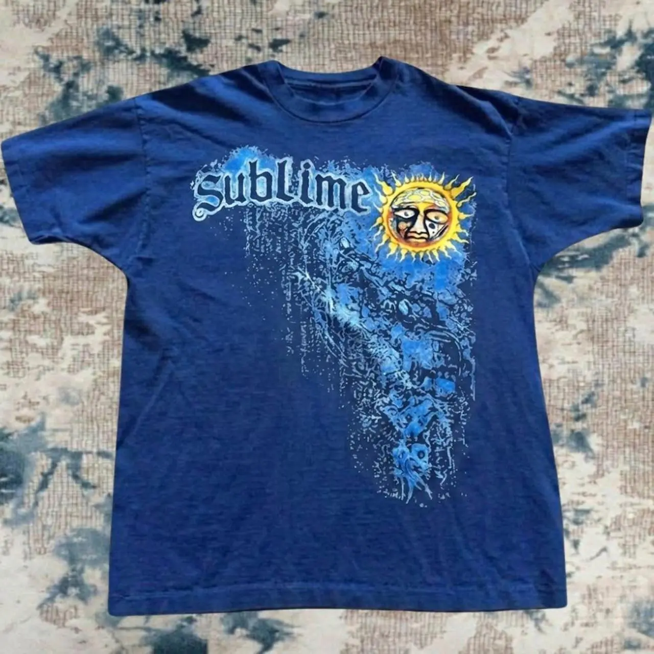 GILDAN Sublime Vintage Band Shirt, Sun Wave Graphic Tee, 90s Rock Music T-Shirt, Retro California Style