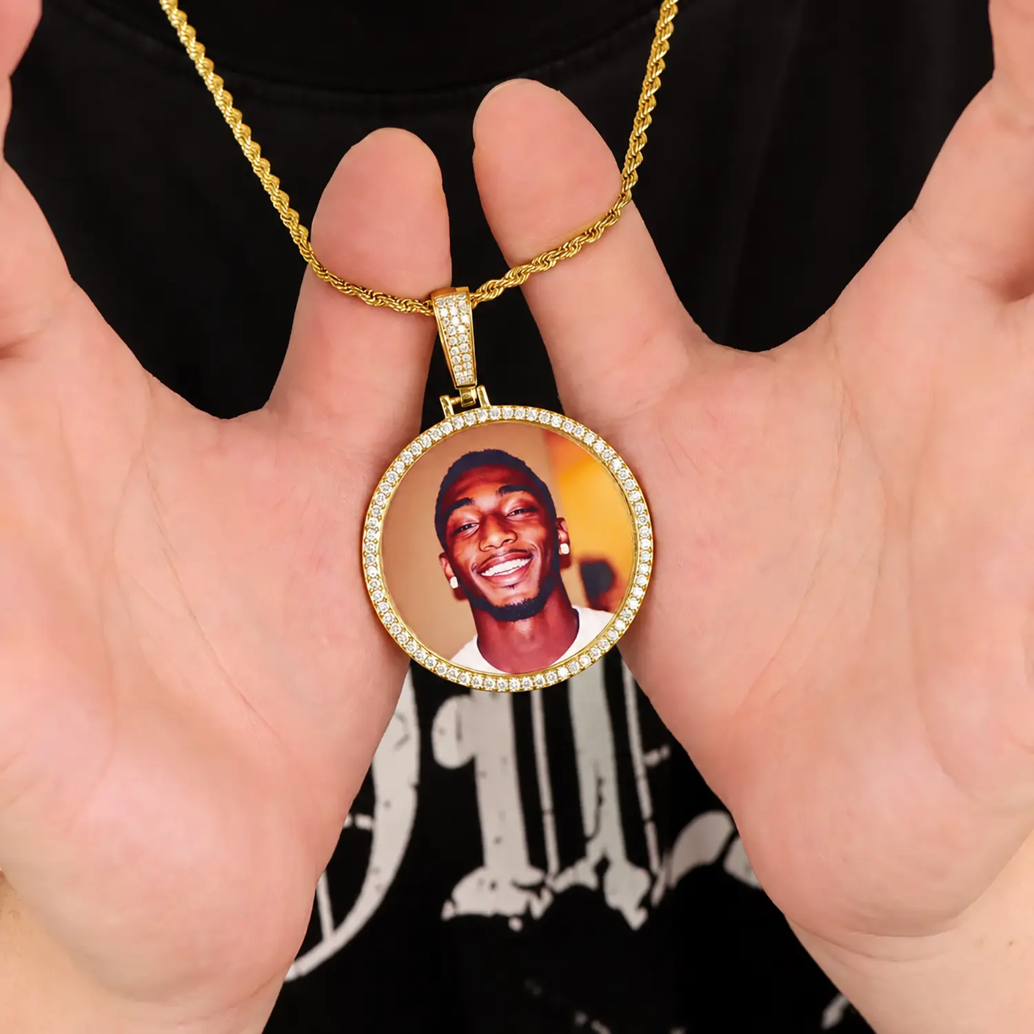 Unisex Picture Pendant Necklace, Exclusive customization Personalized Photo Necklace for Men, 14k Gold Plated 3mm Rope Chain with 18-24 Inches, Memory Gift