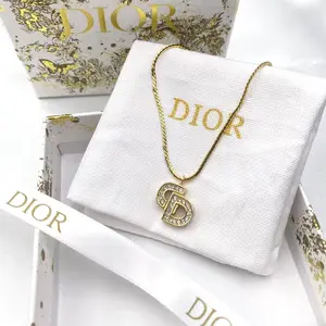 Pre-owned Dior Gold Brass CD Crystal Logo Herringbone Chain Necklace CPUN001