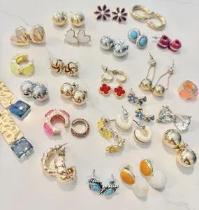 ESCOGE TUS ARETES DE $8 DURANTE LIVE