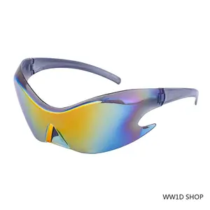 Futuristic Alien-Style Wraparound Sunglasses - Unisex Travel Shades with Aesthetic, Chic, Color-Tinted, Large-Shaped Designs for Men and Women, Aesthetic Men's Sunglasses, Chic Men's Sunglasses