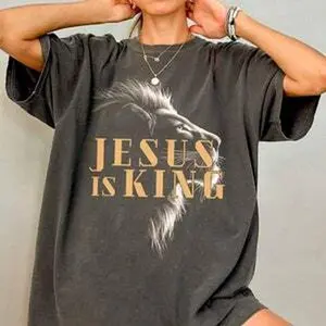 Jesus Is King Shirt - Christianity Comfort Colors T-Shirt, Christian Lion Graphic Tee, Bible Verse T Shirt, Aesthetic Faith Streetwear Gift