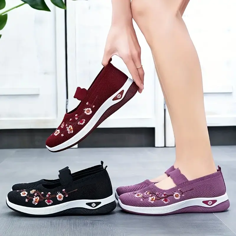 Rain Core | Women's All-Season Casual Embroidered Sneakers, Suitable for Outdoor Running and Daily Commuting, with Knitted Soles