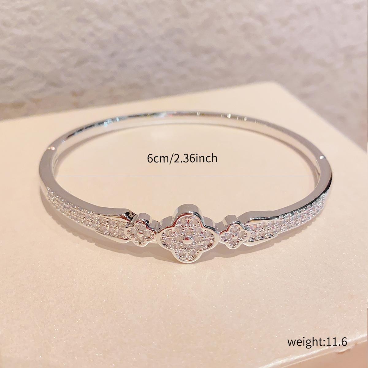 Luxury Clover Bangle Bracelet for Women, Elegant Floral Motif Sparkle Bangle, Premium Polished Statement Bangle, Trendy Aesthetic Formal Jewelry, Timeless Anniversary Birthday Gift for Her