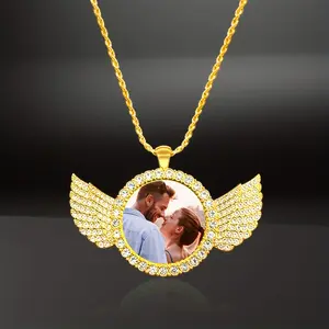 1pc Personalized Angel Wing Photo Pendant Necklace - Hip-Hop Rock Style Zinc Alloy Accents, Custom Photo Insert & Dome Design Unisex Jewelry - Perfect Gift for Halloween, Valentine's Day, Father's Day, Angel Pendant Necklace, Romantic Gift Item, Goldtone
