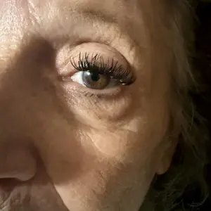 600 Pcs Eyelash Extension Kit with Glue, Tweezers and Remover Cream, Mixed 8–16 mm Lengths, Curl Lashes, Large-Capacity Beginner-Friendly DIY Eyelash Extension Set for Home Use, Diy Lash Cluster