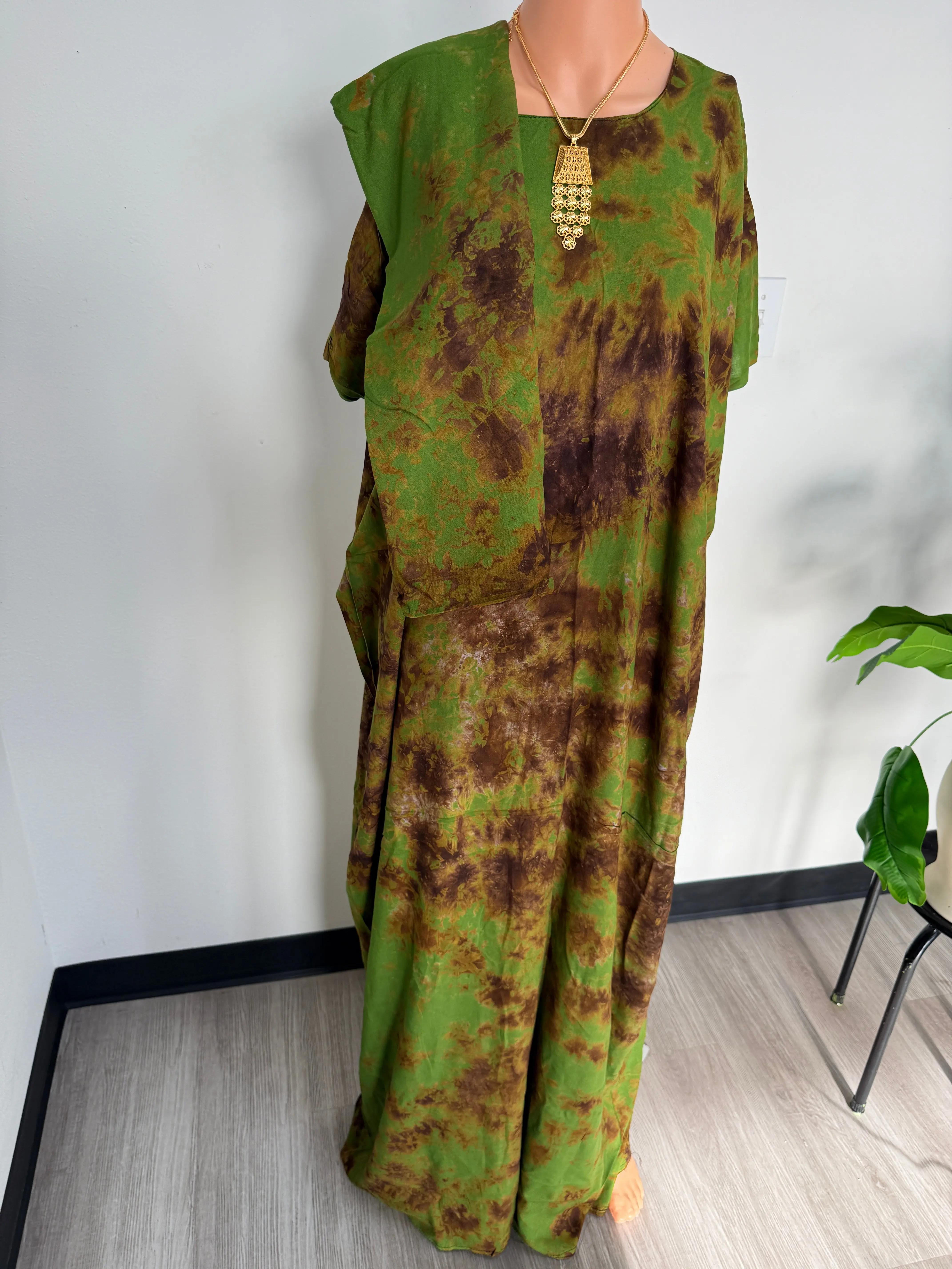 Dirac Kari 2-Piece Set (Dress + Gabasaar) Traditional Somali Dress with Matching Headscarf