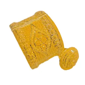 Gold-Plated Bangle and Ring Set - Elegant Jewelry for Special Occasions, Featuring Intricate Design and Luxurious Finish
