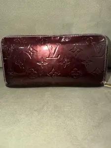 Pre-owned Patent Leather Small Leather Goods Louis Vuitton Monogram Vernis Leather Zippy Wallet