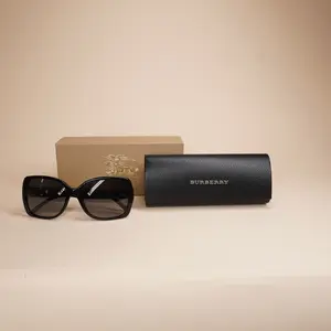 Pre-owned BURBERRY Black Acetate Nova Check Round B4160 Sunglasses
