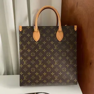 Pre-owned Louis Vuitton leather Crossbody Bags monogram canvas sac plat PM bag