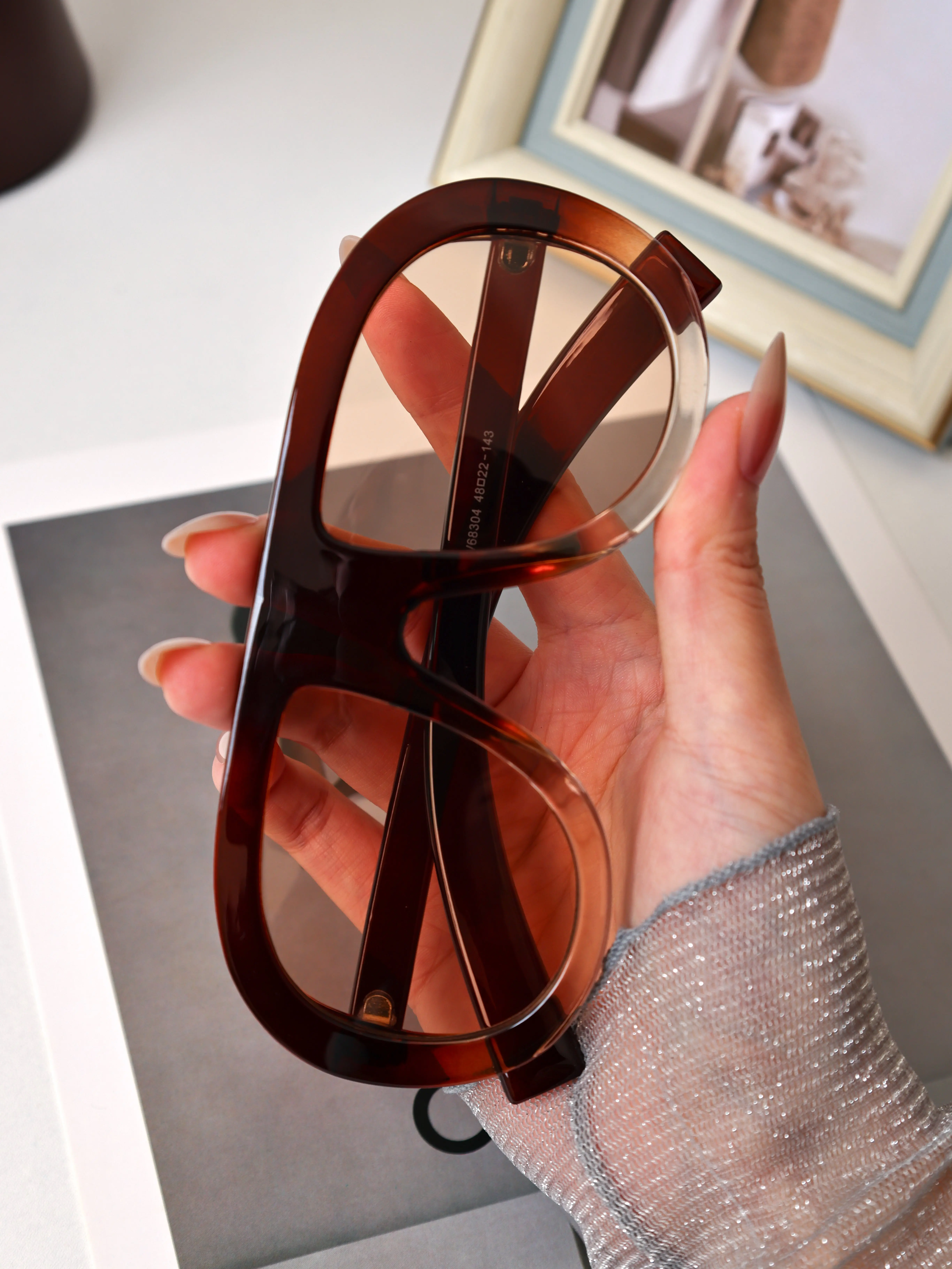 Women's Tinted Lens Sunglasses, Trendy Casual Ombre Sunglasses for Everyday Use, Fashion Accessories for Outdoor Activities Rectangular Polarized