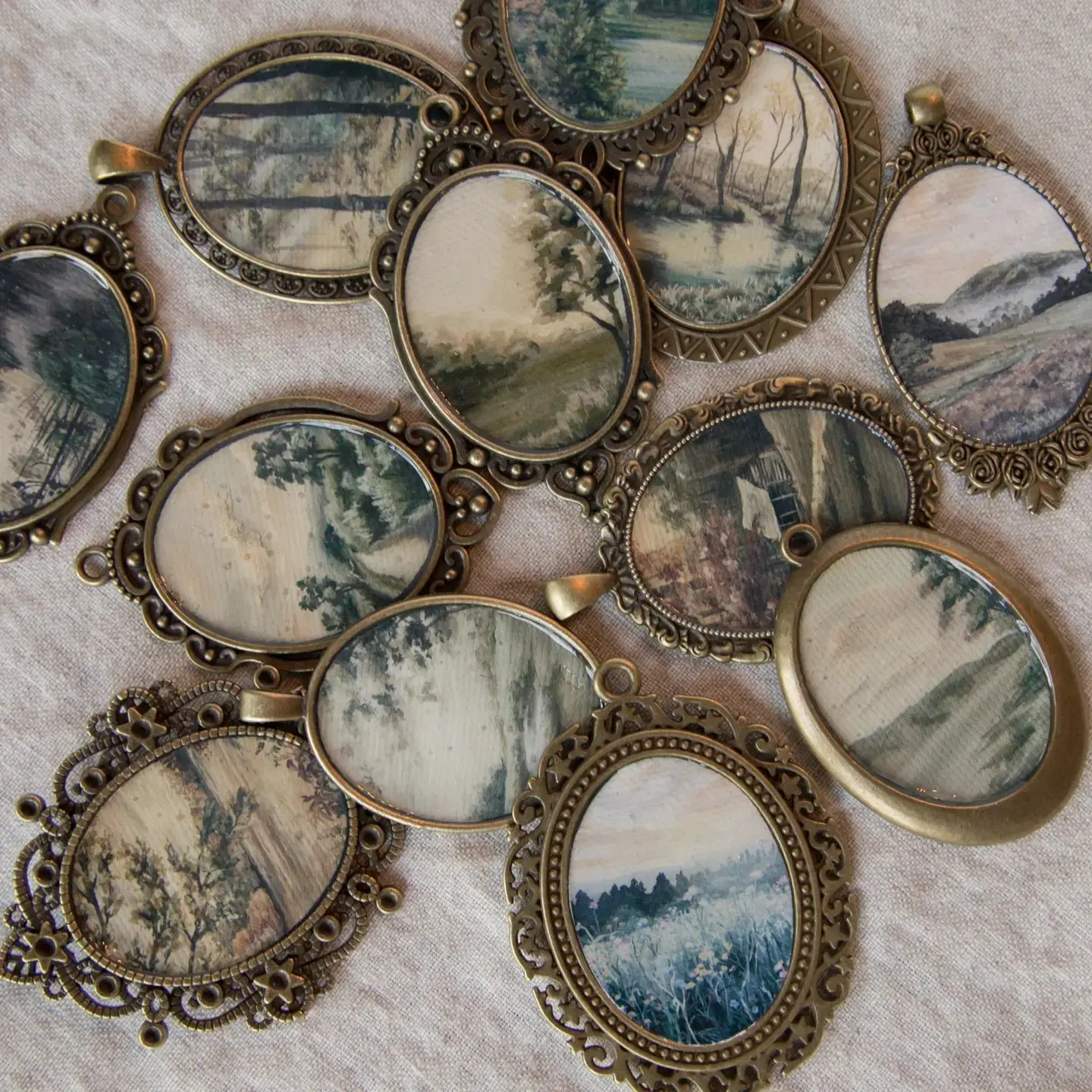Antique Style Magnet