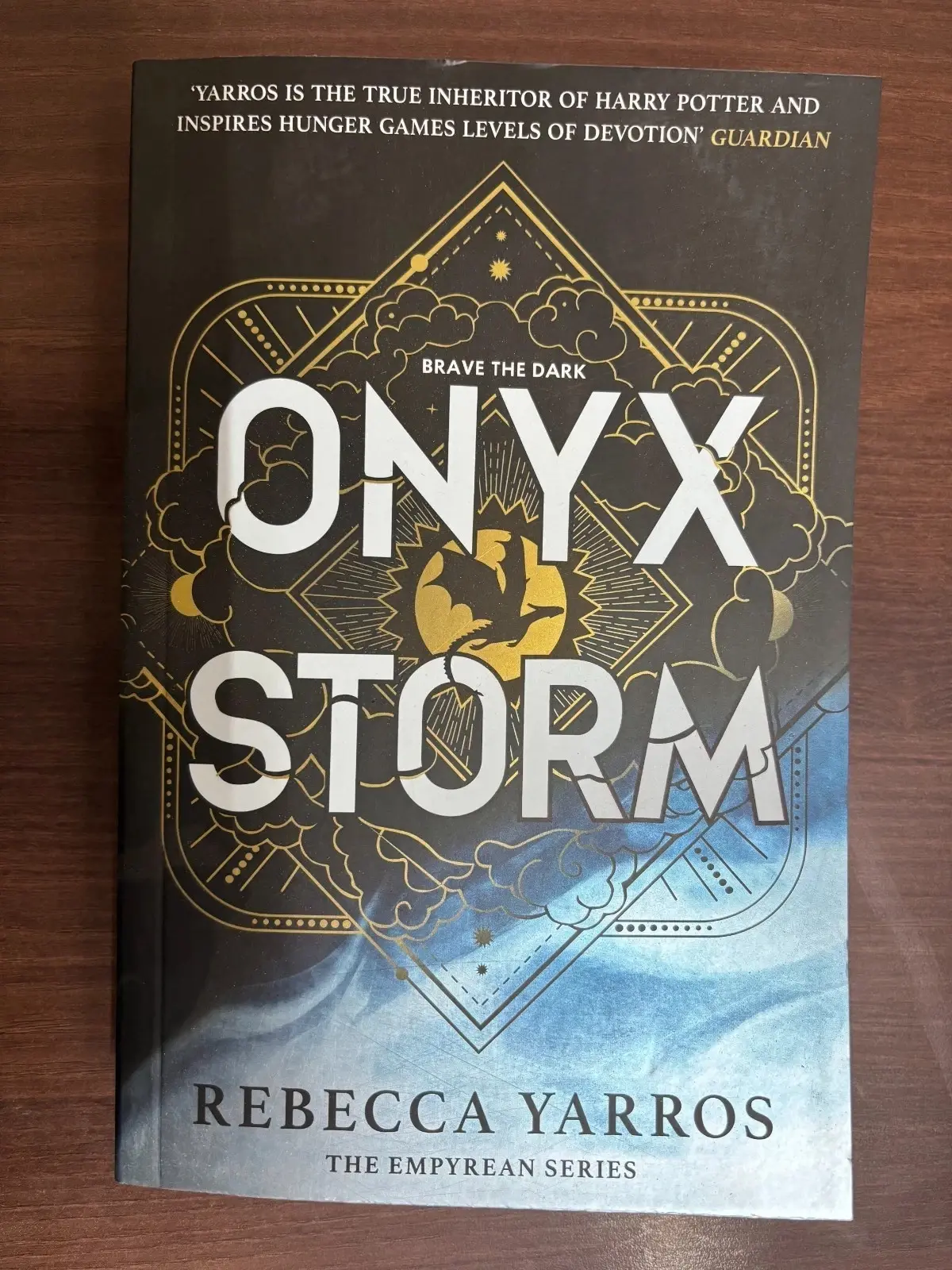 Onyx Storm by Rebecca Yarros, Romance Series Novel, Literature Book, Paperback Edition