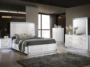 HAZELINE Glam 5PC Queen Bedroom Set with Chest