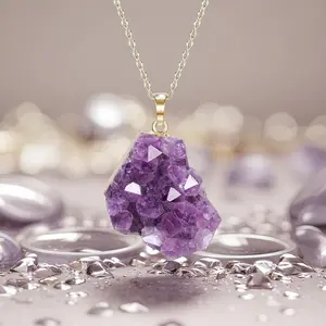 1pc Amethyst Cluster Crystal Necklace for Women Men,Irregular Raw Rough loose gemstones Amethyst Quartz Stone Pendant Necklace Jewelry -Creative gifts for father, mother, friends, sisters and grandparents on Valentine's Day, birthday, anniversary， home