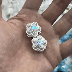 women accessories fashion trends silver earrings