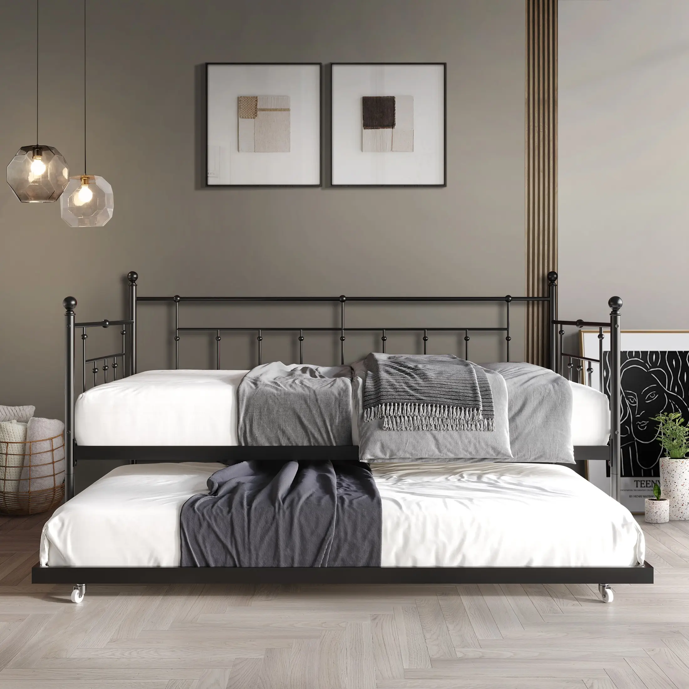 Victorian Metal Daybed with Roll-Out Trundle