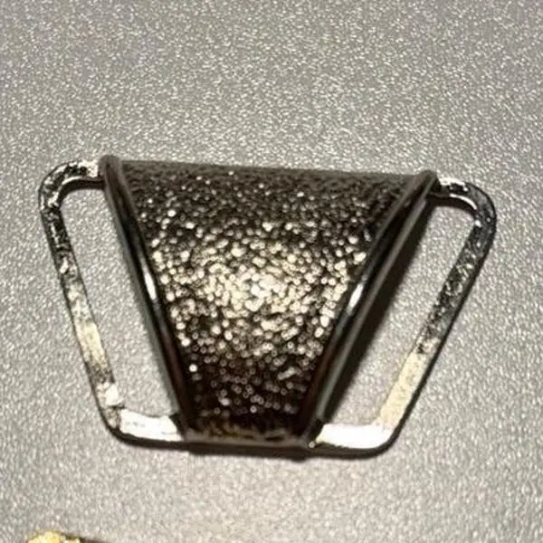 broche para rebozo $15 Ideales para usar rebozos, chalinas, bufandas. En el juego va un plata y un dorado