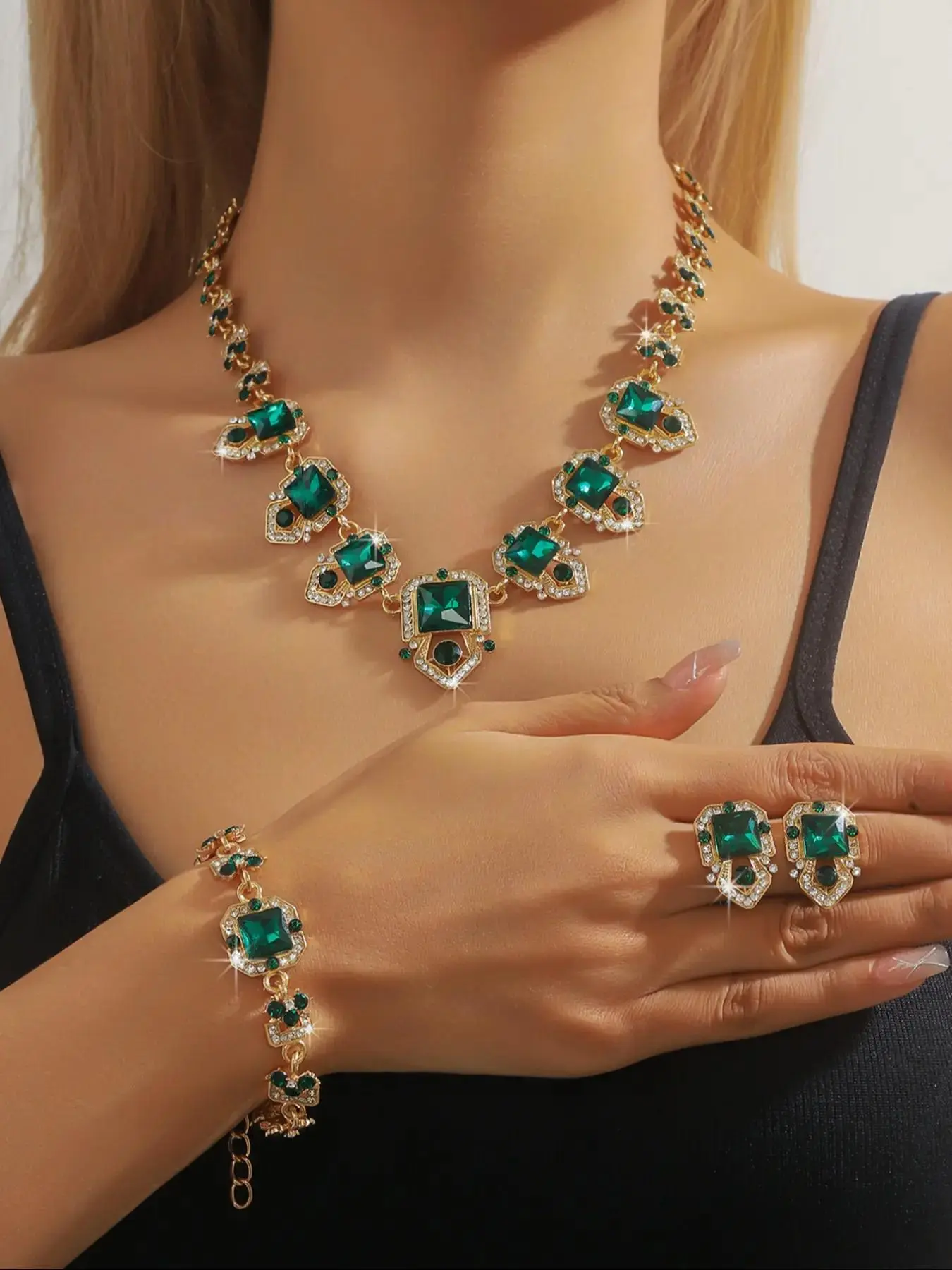 Vintage Emerald Green Rhinestone Decorated Matching Jewelry Set, Pendant Necklace & Dangle Earrings & Ring & Bracelet, Fashion Jewelry Accessories for Women, Jewellery Gift Set