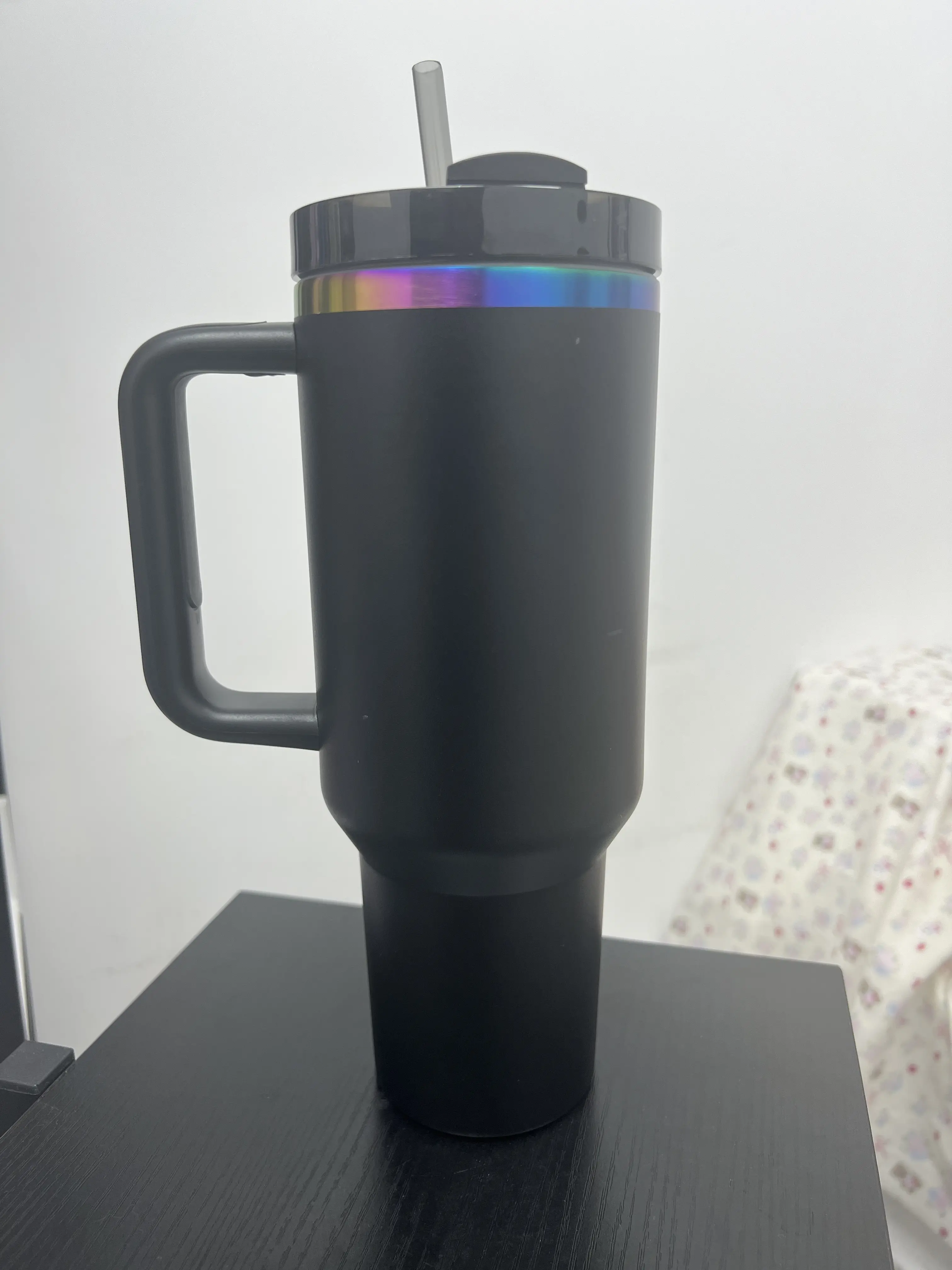 Stainless Steel Tumbler 40oz with Handle, Heat & Cold Insulated Travel Cup for Camping Sports Road Trip