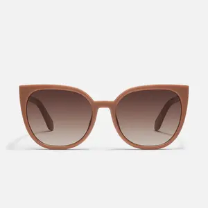 QUAY - STAYCATION Cat Eye Sunglasses - Lightweight Black Frame with Universal Nose Pads & Standard Arms Versatile Flattering