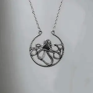 Vintage Alloy Octopus Necklace Simple and Unique Accessory Jewelry