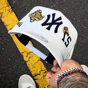 New Era MLB New York Yankees LA Dodgers 9FORTY Adjustable Cap, Curved Brim Structured Crown Design, Premium Cotton Fabric, Embroidered NY LA Logo, Strapback Hat for Men Women, Outdoor Baseball Cap, Streetwear Style, Gorras de Béisbol