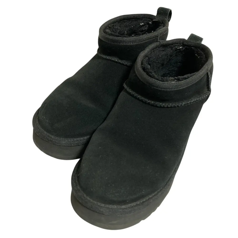 Pre-owned UGG Suede Small Leather Goods Ultra Mini Platform Sheepskin Boot