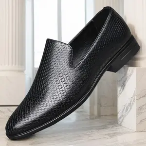 Men's loafers are one foot, all seasons comfortable, black casual business shoes, wear-resistant rubber sole, comfortable style, a must-have for work, classic style, exquisite craftsmanship 8693
