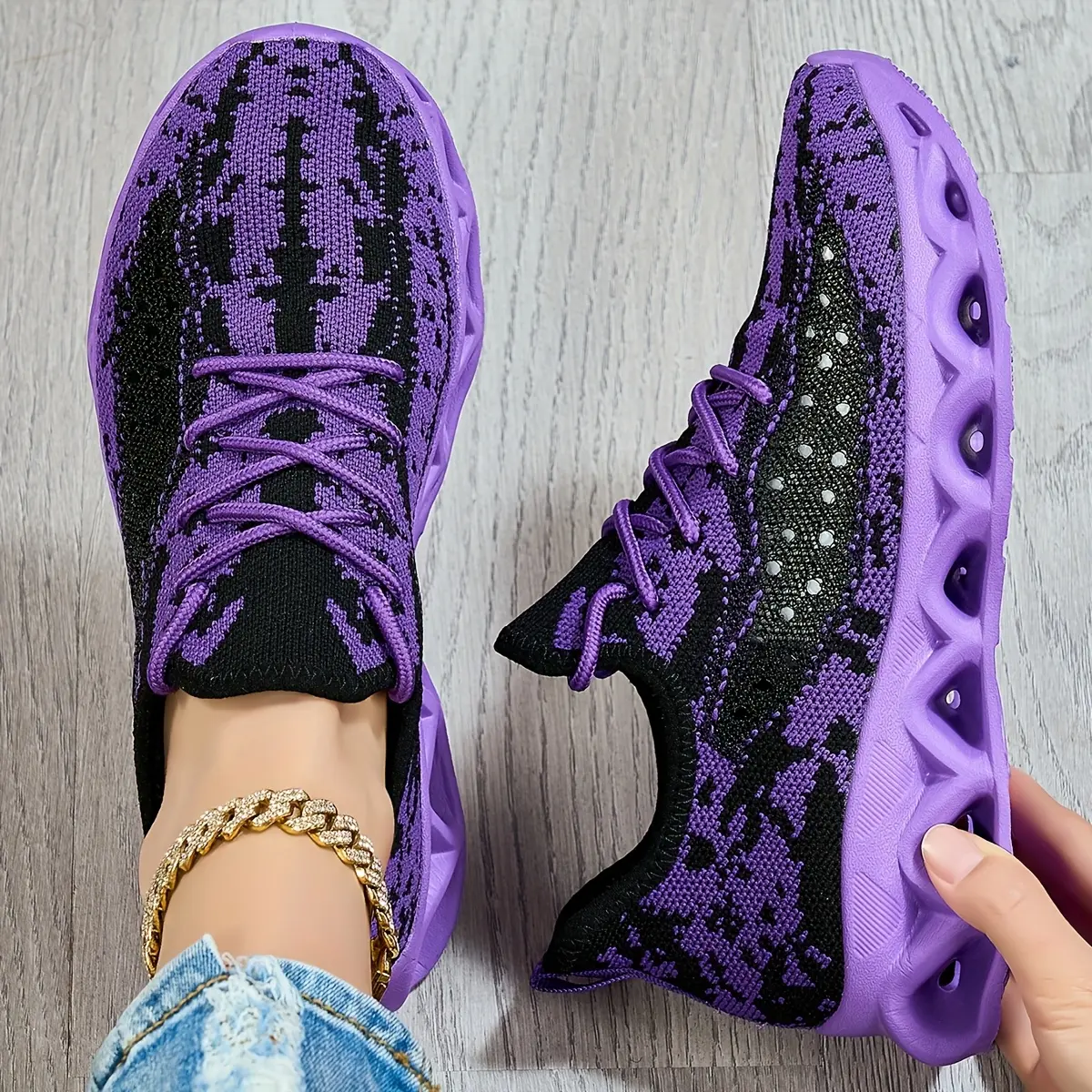 Men's fashion knitted breathable blade running shoes with shock absorption, comfortable non-slip and durable sneakers - suitable for men - suitable for running, sports and outdoor activities - the perfect gift for fitness enthusiasts