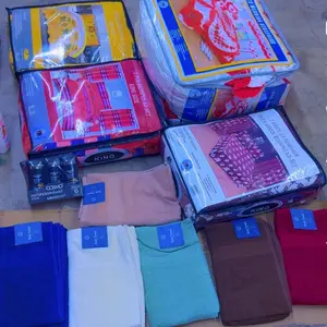 Update boxes $205             1: 7 pces bedspread 1: 5 pcs bedspread 1: WEDDINGS SETS 1: 4 pces bedspread  6 deodorant 6 towels