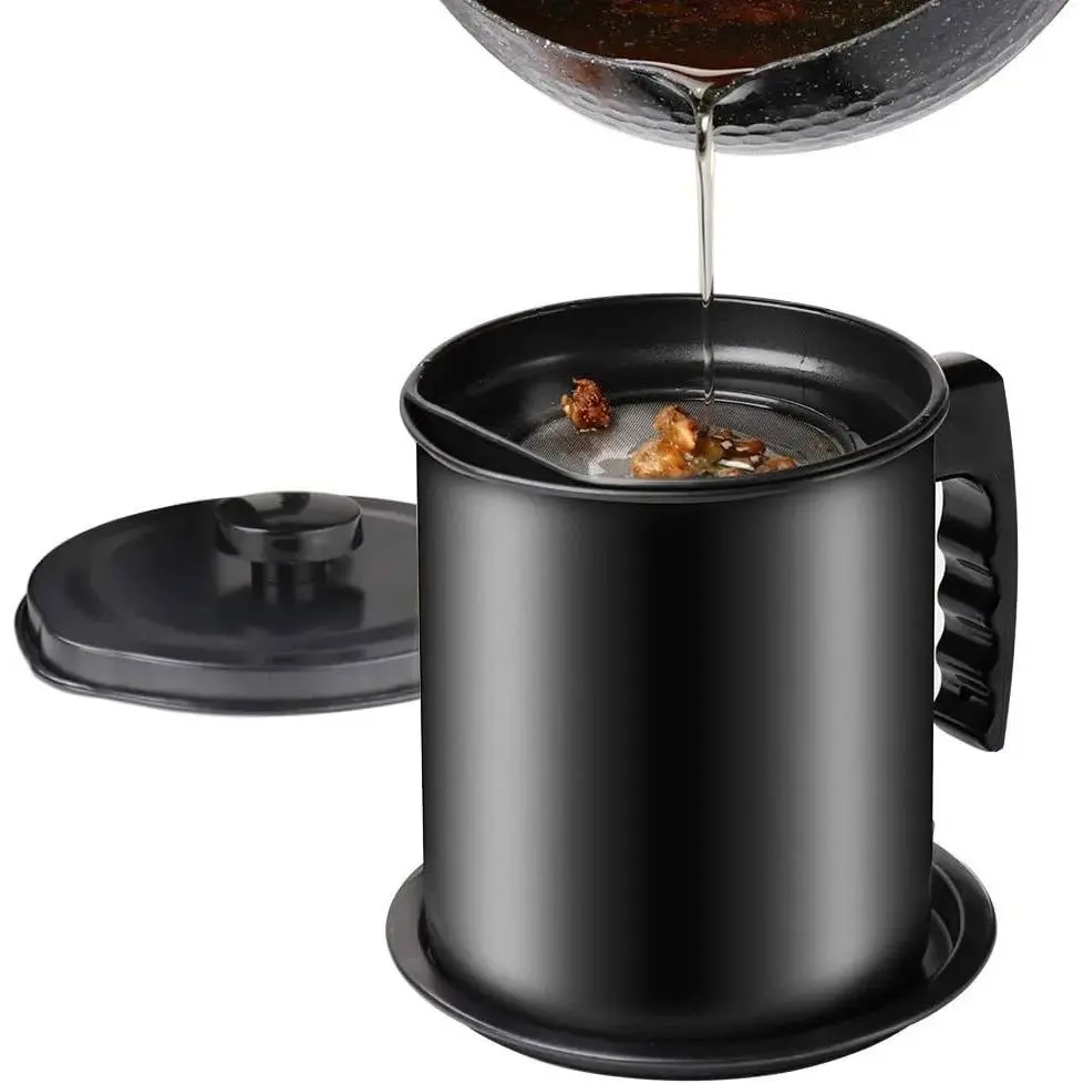 Black Stainless Steel Bacon Grease Container with Fine Mesh Strainer, Lid, 1.3L (Almost 6 Cups) Reusable Kitchen Utensil Oil Can, Removable Coaster Tray for Cooking Fat Storage, Dish-Washable