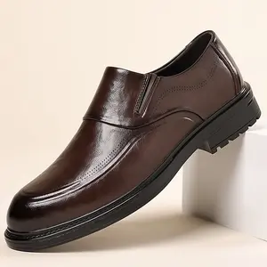 Men's low-top casual formal business small leather shoes, winter British-style work boots, and a pair of men's shoes