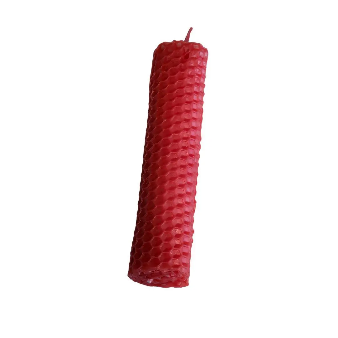 Rolled beeswax candle