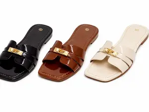 Women’s shoes