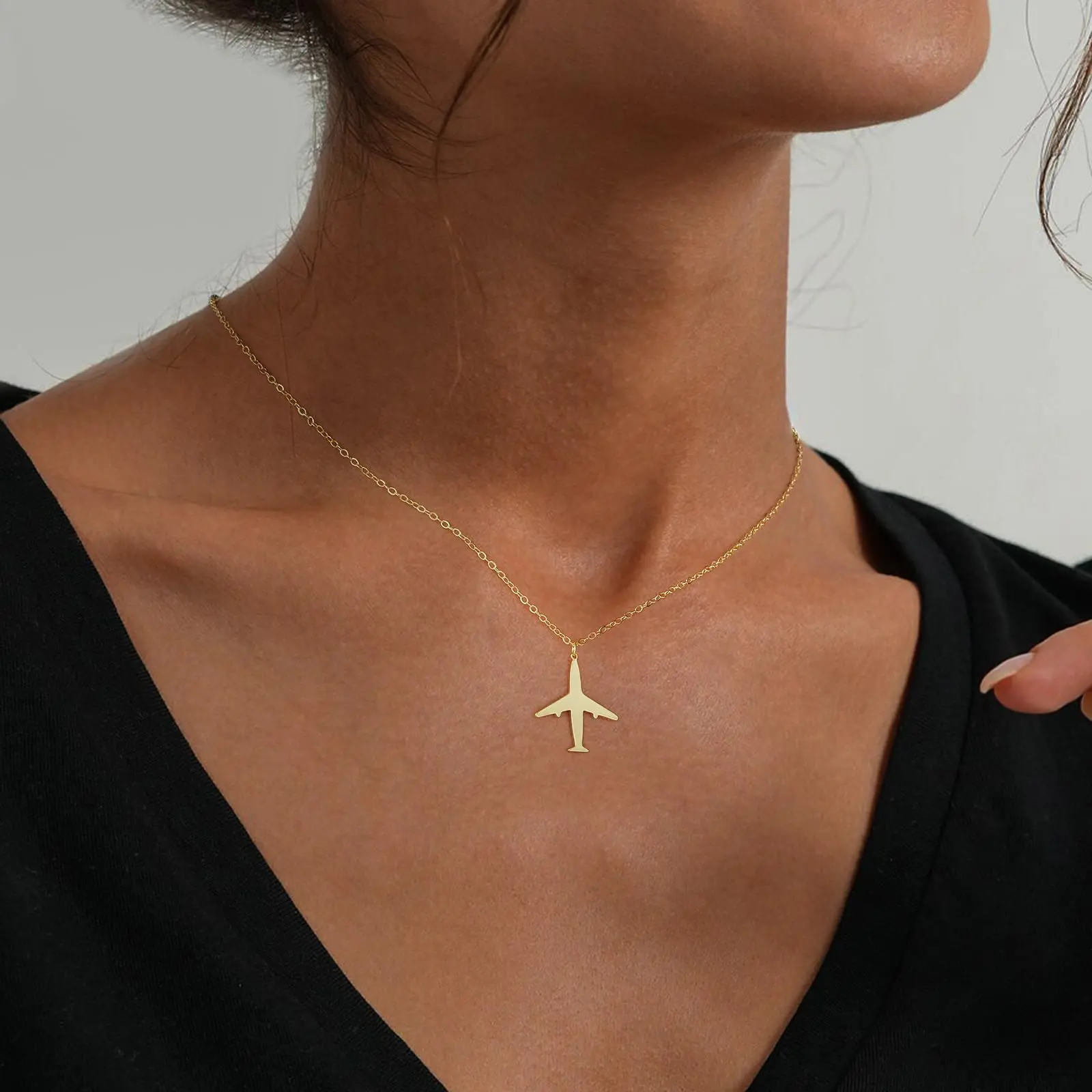 Women's Adjustable Faux Pearl Airplane Charm Necklace - 14-in Collar, 16-in Strand, 2-in Extension (36cm+5cm), Hollow Airfoil, Metal Coating, Birthday/Anniversary/Valentine's Day Gift for Travelers, Restaurants Accessory, Dreamers