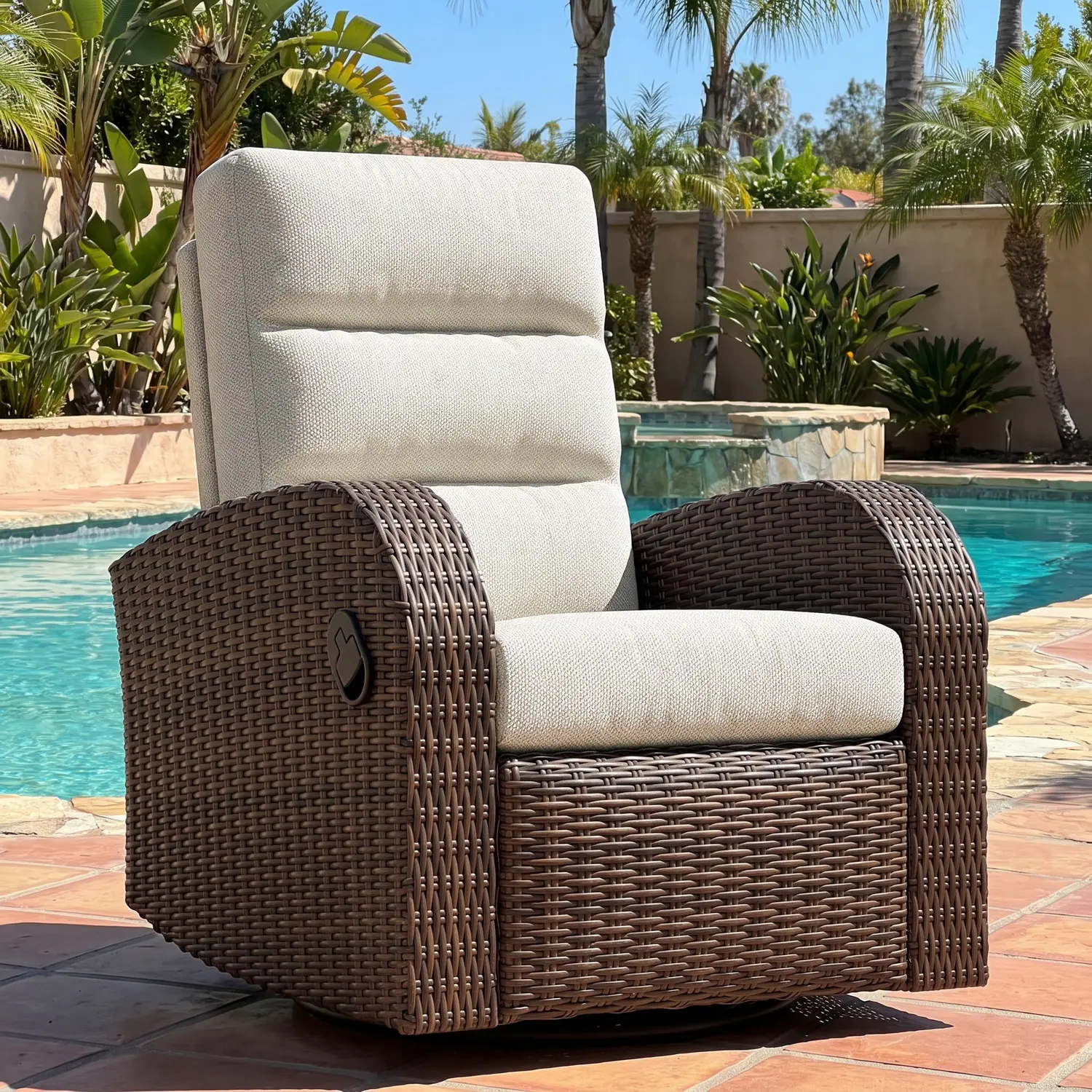 【1/2 Packages Shipping】LayinSun Oversized Wicker Outdoor Swivel Glider Recliner with Adjustable Backrest & Footrest, Patio Reclining Lounge Chair, Patio Wicker Furniture, Wicker Outdoor Chairs