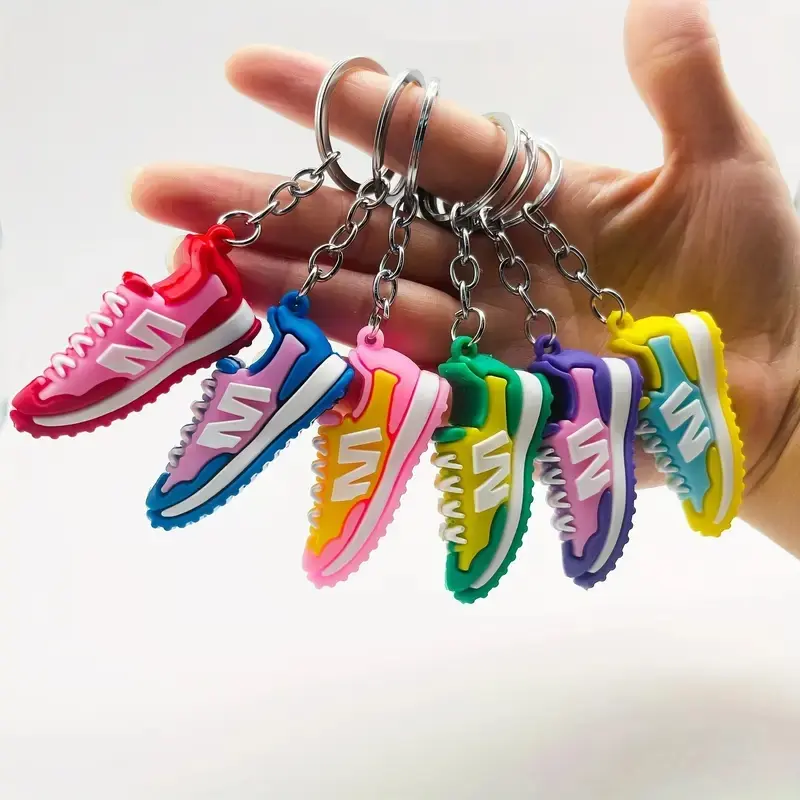6pcs Durable 3D Simulation Mini Sneaker Keychains Set, Simple Style Key Rings, Key Accessories for Car Keys, Bags, Party Favors & Collectibles