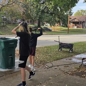 Product Review of Tool Daily Short Handheld with  Cannon FOR PRESSURE WASHER,  1/4 Inch Quick Connector, Water Spray Tool with 5 Nozzle Tips, 1 Liter snow foam lance, FathersDayGift from A**u