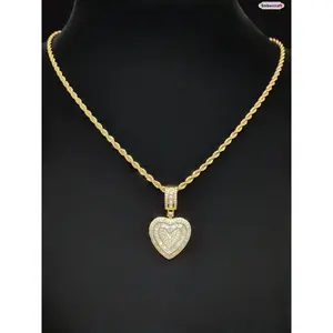 Heart Pendant Necklace for Women, Zircon Love Heart Jewelry, Dainty Fashion Necklace for Daily Wear, Party, Date Night, Birthday Gift, Elegant Layering Necklace Accessory