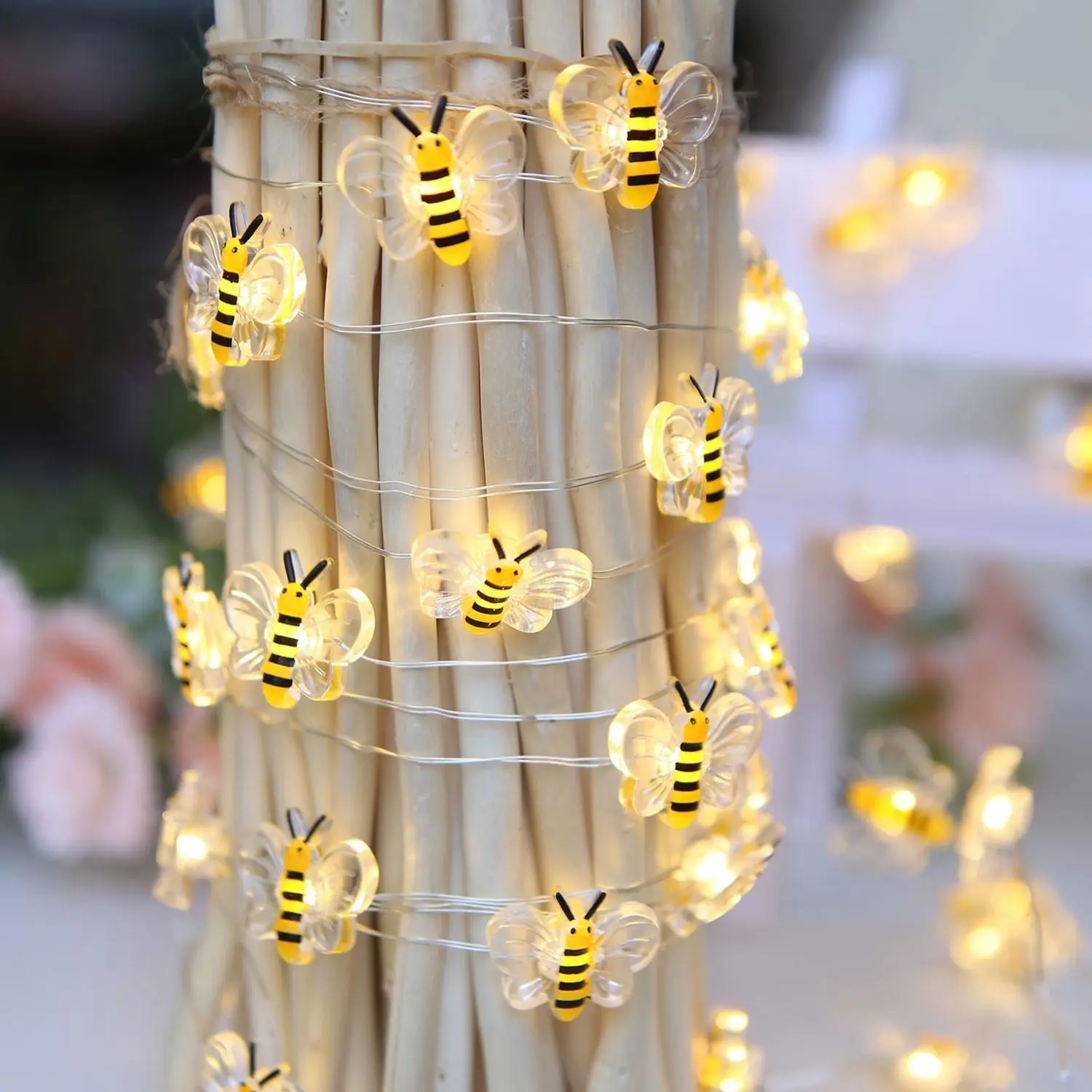 1pc Small Bee LED Light Decoration - Bee Fairy Tale Decor, 6.6 feet, 20 Bee LED Light Strings, suitable for bedrooms, living rooms, plants, parties, weddings, outdoor decorations and garden decor lights, Garden Decorative Lighting