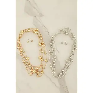 She Pop’n Beaded Necklace and Bracelet Bundle.