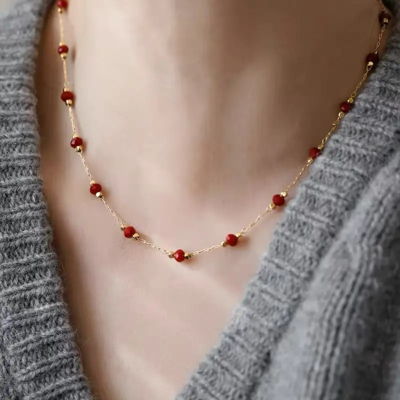 Women's French Vintage Style Red Spinel Beaded Collarbone Chain, Elegant Accessories for Women, Crafted from Titanium Steel Electroplated Gold, Light Luxury Female Youth Artificial Gemstone Necklace, A10196-XL tiktokshopbacktoschool