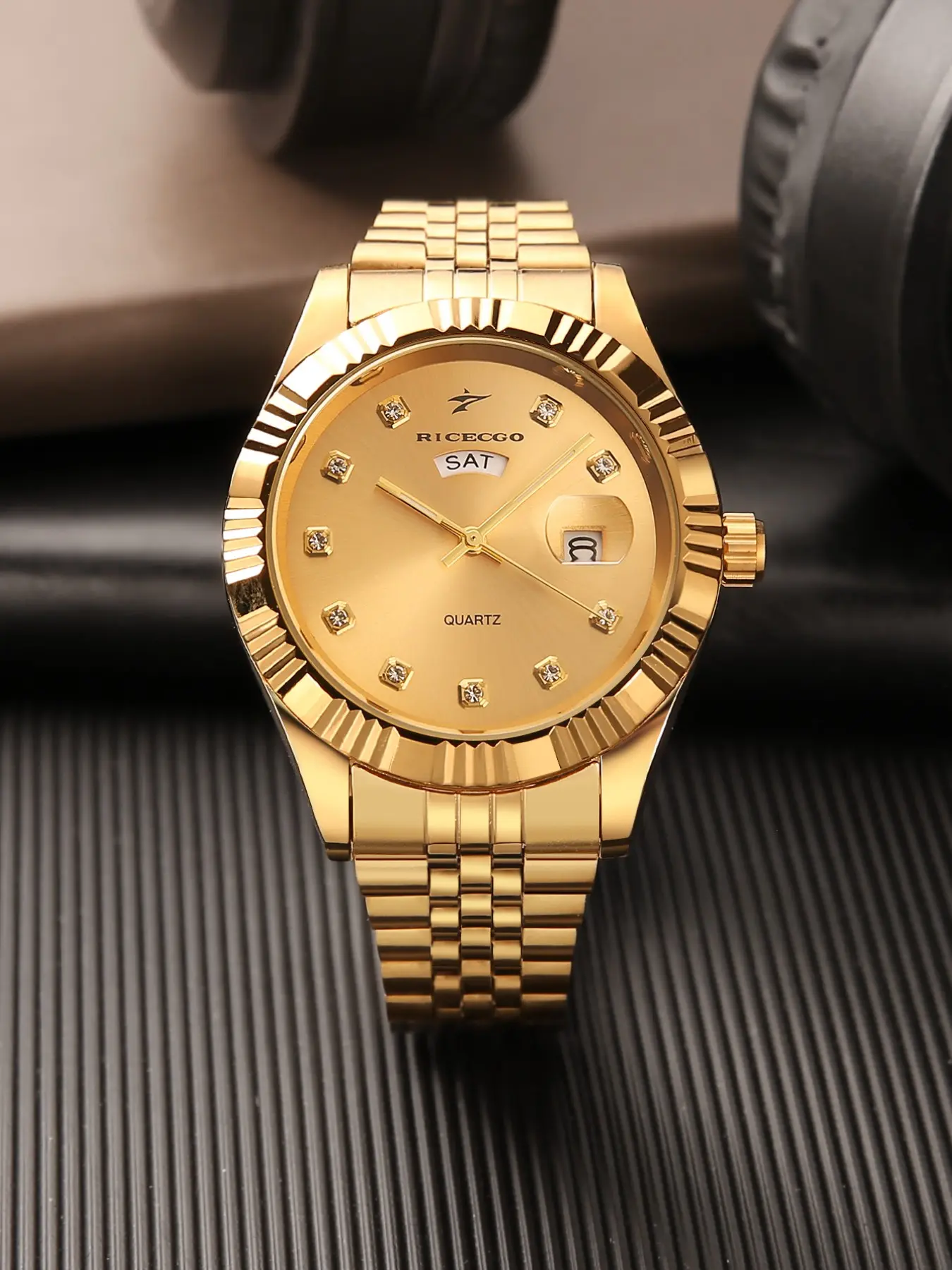 RICECGO Men's Quartz Casual Watch, Durable Watch, Quartz Analog Wristwatch, Analogue Quartz Watch, dial with diamond hour markers, Hardlex Glass, dual calendar display, Powered by quartz movement, durability with styling