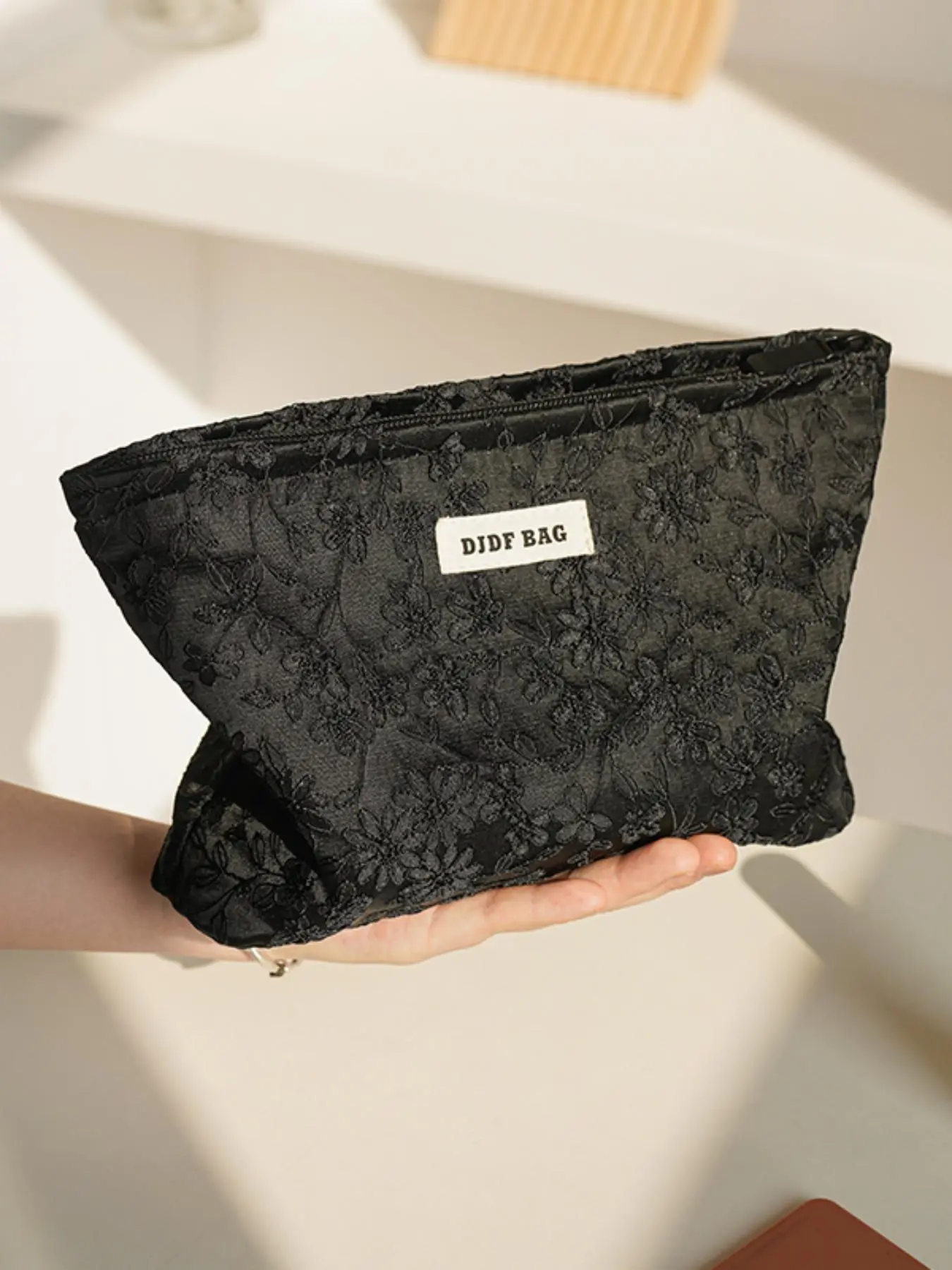 Floral Pattern Makeup Bag, Vintage Vanity Bag, Large Capacity Cosmetic Storage Bag, Zipper Makeup Organizer Pouch, Handheld Cosmetic Pouch, Versatile Storage Bag for Travel & Daily Used, Cosmetics Bag, Cosmetic Travel Bags, Travel Beauty Bag