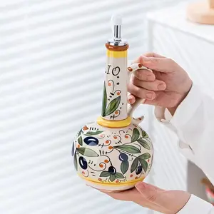 Ceramic Oil Bottle, Hand-Painted Floral Pattern, Leak-Proof Durable Kitchen Decor, Suitable for Olive Oil Vinegar and Condiments, Cooking Oil Container, Olive Oil Dispenser