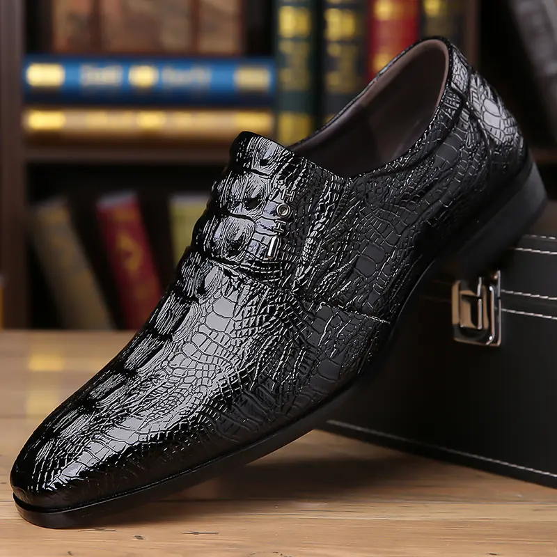 Men's formal business shoes with crocodile pattern, soft upper, non slip sole, perfect for offices and gatherings