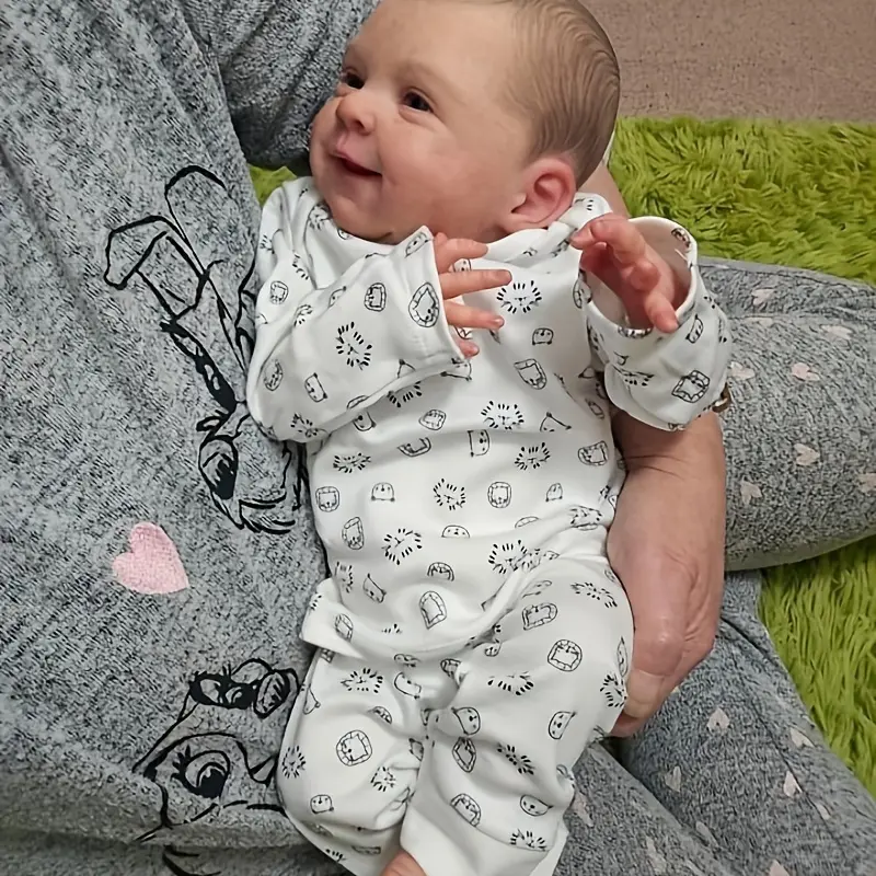 Lifelike Reborn Newborn Doll - 49cm, 2.6lbs Weighted Vinyl, Soft Cloth Body, Poseable Arms, Hand-Painted Details, Silicone Accents, Anatomically Correct, Realistic Soft Cuddly Gift for 1-Year-Old Girls (Birthdays, Family Activities)
